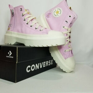 Converse CTAS Platform Lugged Hi Tops youth size 5.5   Lilac A07388C  NWT